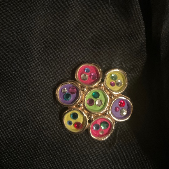 “ECAILLE” PARIS VINTAGE EMBROIDERED and BEJEWELLED BEADED BUTTON BLACK BLAZER. - Picture 11 of 16